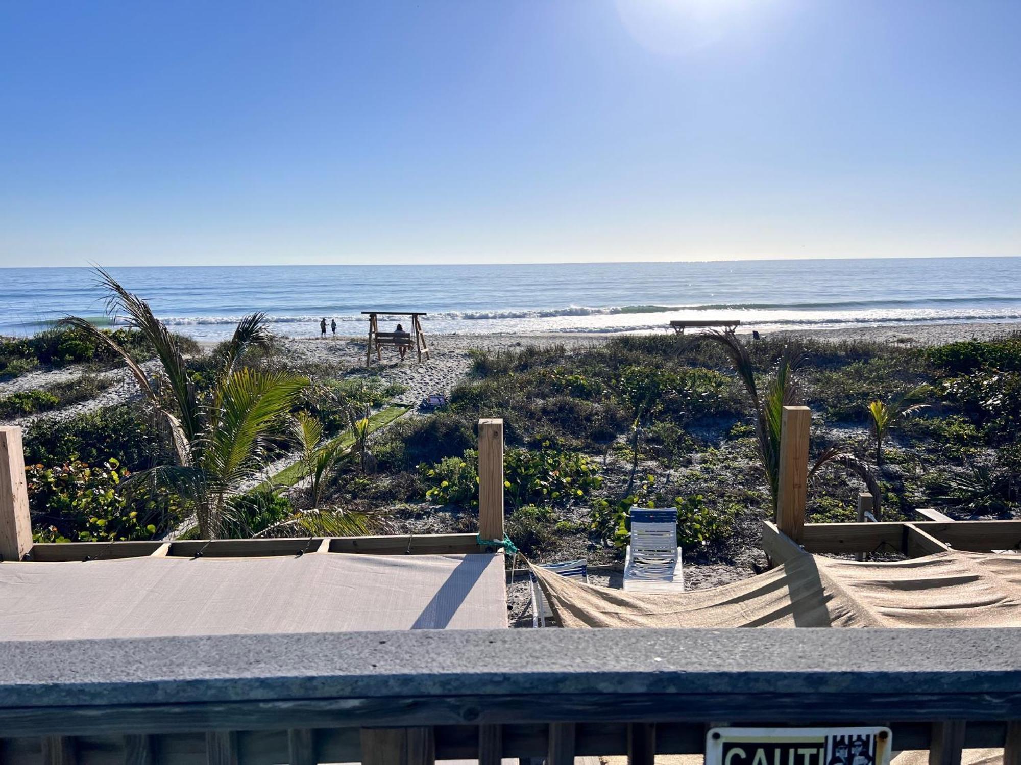 Anthony'S On The Beach Cocoa Beach Exterior foto